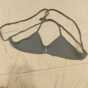 🚫SOLD ON MERC🚫Jolyn Vent Top